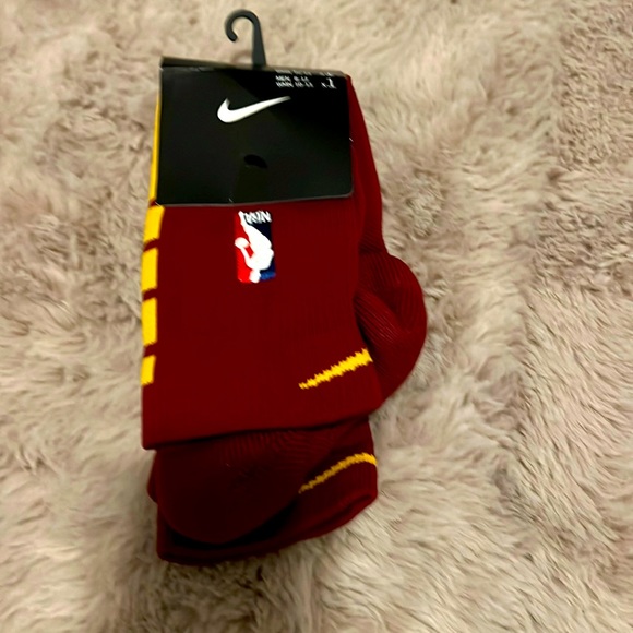 Nike NBA Authentics Socks Quick Grip L Player Team Issued Elite Knee Length - Picture 1 of 2